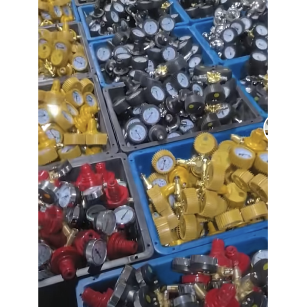 Electric Heated CO2 Regulator with Flowmeter , Dual Heating Core Carbon Dioxide Gas Pressure Reducer , Welding MIG Welder CO2 Pressure Gauge Regulator for Welding Machine