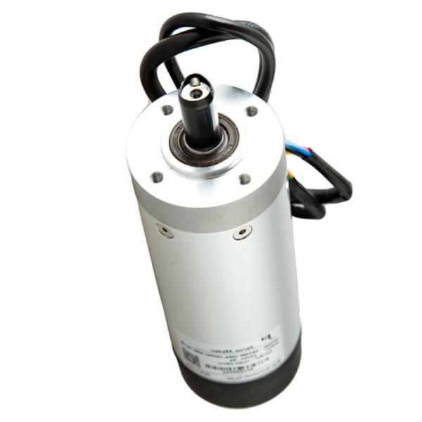 Basse tension de 100 watts consommation basse d'énergie de rendement élevé de moteur servo de 3 phases