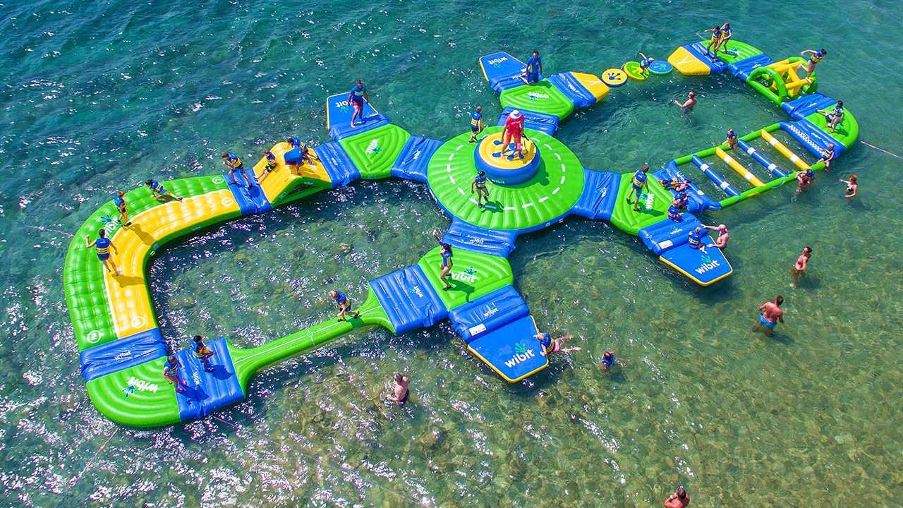 New Design mini Inflatable Floating Water Park/Water Play Equipment Summer aqua park for kids Adults