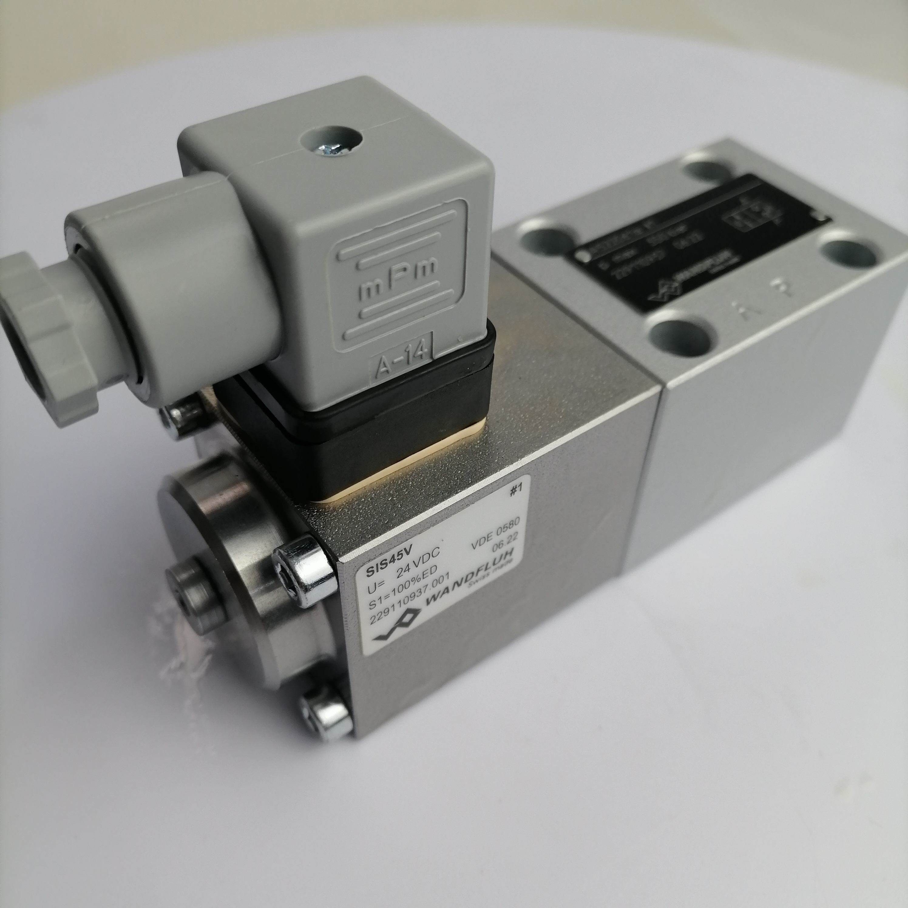 WANDFLUH AS32061a-G24 Durable Hydraulic Solenoid Valve for Machinery