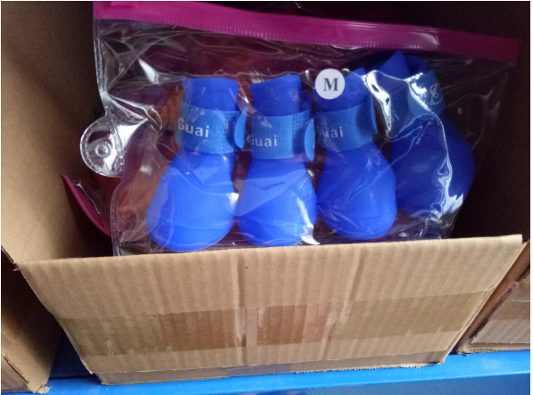 Pet supplies silicone rain boots, non-slip pet shoes, candy color fashion cute dog shoes,red,yellow,pink,black;