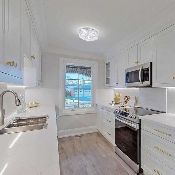 European Style Modern Design Shaker Style Kitchen Cabinet with Customized Veneer Color