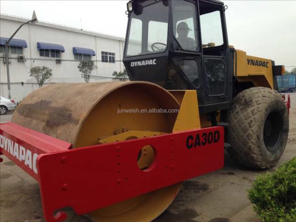 Used Dynapac CA30D Road Roller with Hydraulic Station Drive Type and 20% Grade Ability