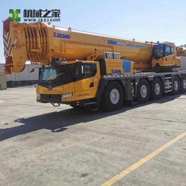 XCA260 XCMG a utilisé le camion tend le cou 260 Ton Truck Mobile Crane