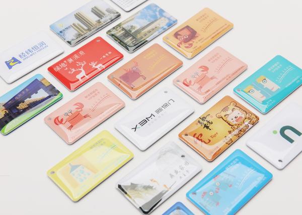 13.56mhz 40*25mm Custom NFC Tag MI-FARE Ultralight EV1 RFID Epoxy Card For Amusement Park /GYM Club/Access Control