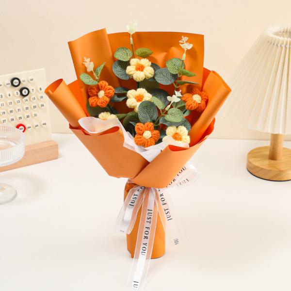 Handmade Yarn Flower Bouquet Crochet Knitted Floral Gift Faux Blooms Handheld Bouquet with Multiple Color