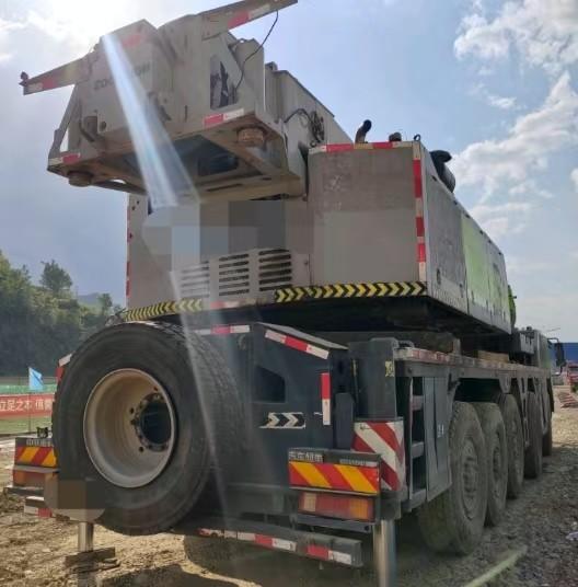 ZTC1300V753 Super-Above Truck Crane 130ton Hydraulic Mobile Crane with Spare Parts