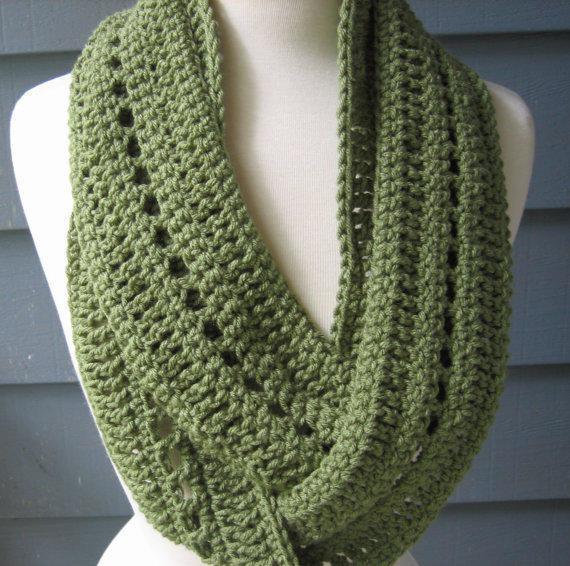 Green Wide Circle Winter Knitted Scarf Chunky Crochet Patterns Available