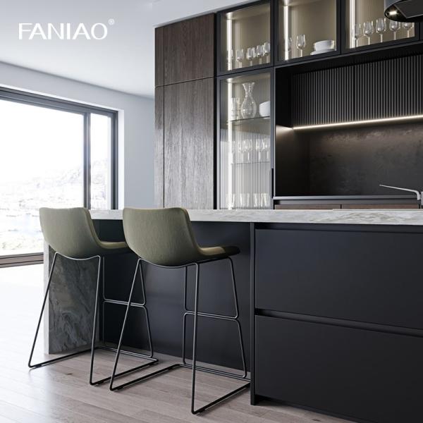 Современный простой дизайн стеклянные двери Кухонная мебель Популярные роскошные деревянные зерновые кухонные шкафы для виллы