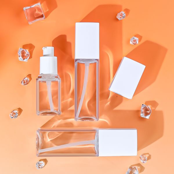 Thick Wall Cosmetic Bottle with PETG Material and Customizable Colors for Luxury Skincare Packaging