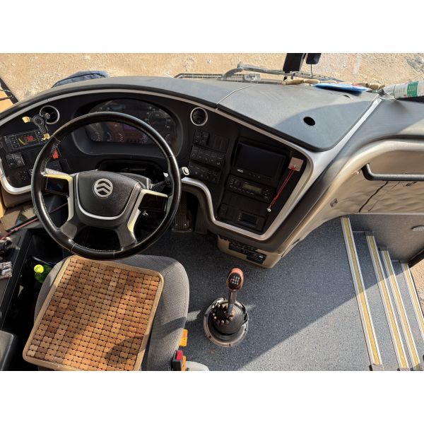 Used Diesel Kinglong Bus 50 Seater Luxury Leafspring Weichai Engine School Tour Commuter Coach