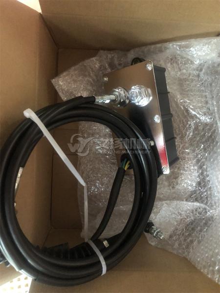 Hyundai ROBEX 300LC-9S excavator accel actuator 21EN-32380  28V