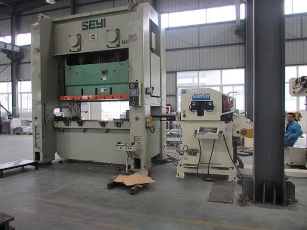 Leveling Nc Servo Roll Feeder Automatic Stamping Machinery High Performance