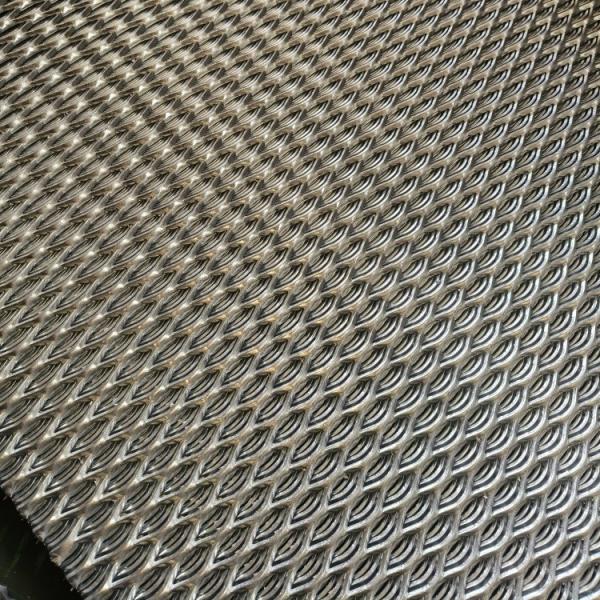 Heavy Duty Expanded Metal Wire Mesh In Steel Grade For Piece Sizes 1000*2000 Mm 1220*2440 Mm 500*1000 Mm