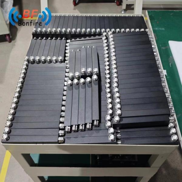 High Isolation RF 2 Way Power Splitter Power Divider 698-3800MHz for Wireless Coverage