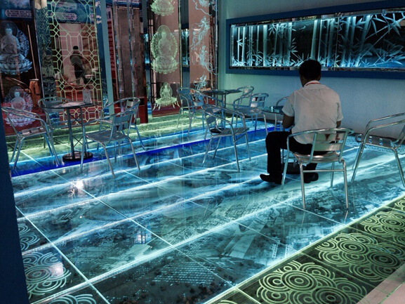 3D Glass Laser Engraving Machine, Engraving Size 2500 * 1300mm 4000HZ