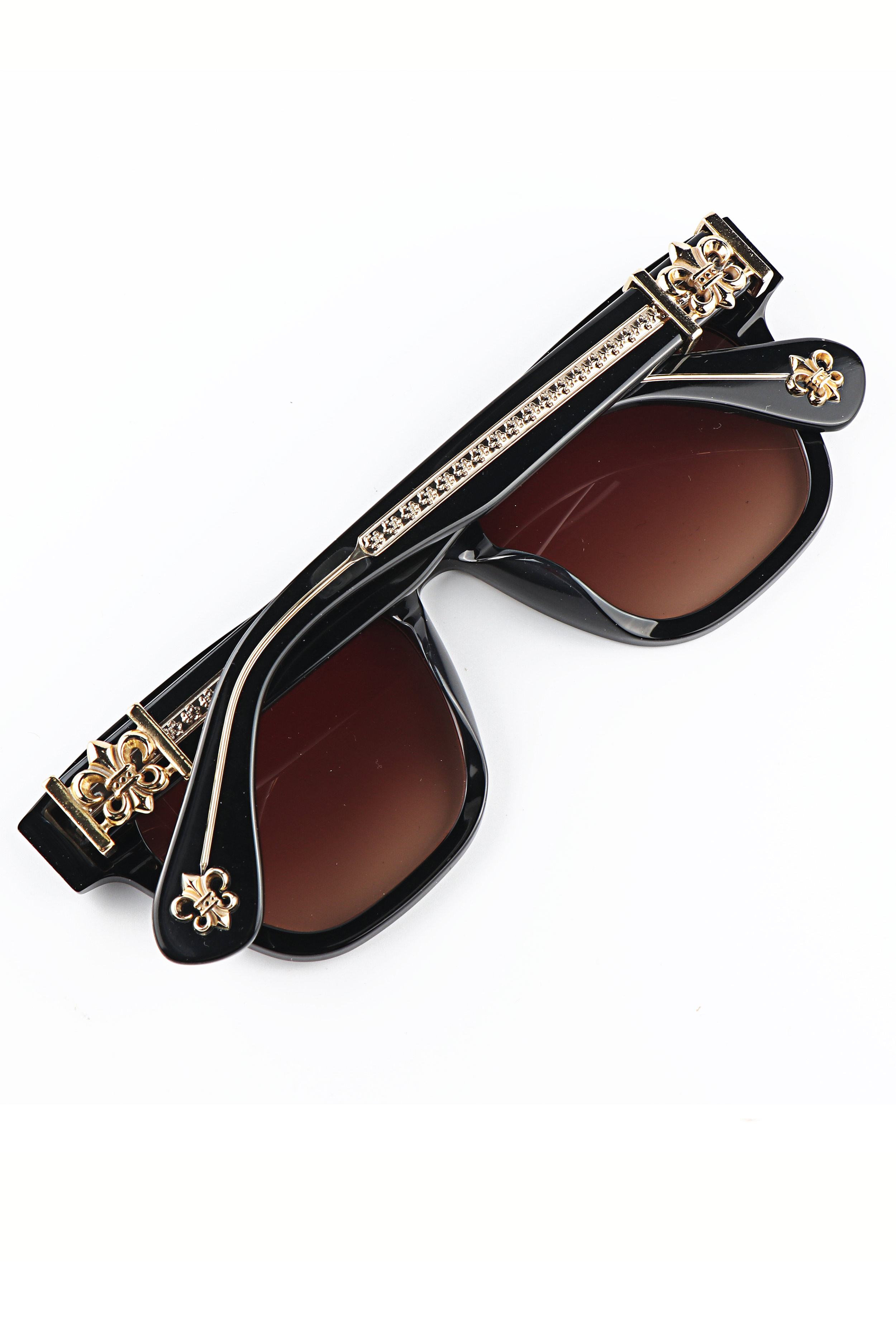 2026 New Designer Vintage Fall Travelling Parties Female Male Sun Glasses Elegant Anti Uv Festival Men Women Sunglasses Factory
