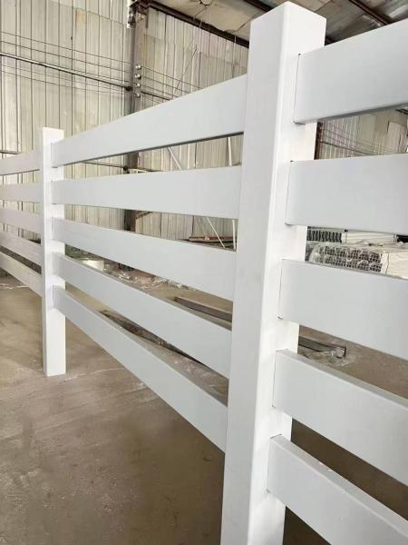Customized Size PVC Farm Fence / Plastic Livestock Fencing 1.5m Height