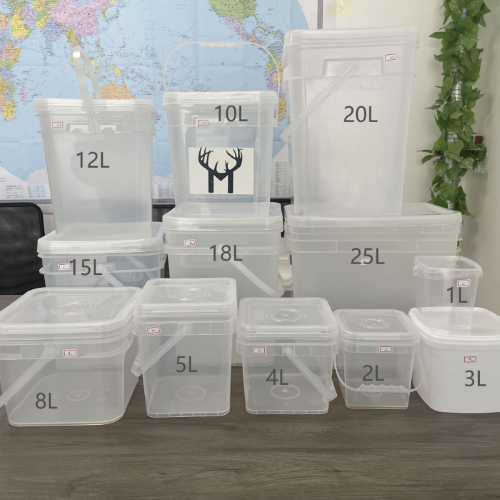 Material de PP/HDPE personalizado de fácil apertura, cubo de plástico cuadrado de 5 galones y 6 galones con mango