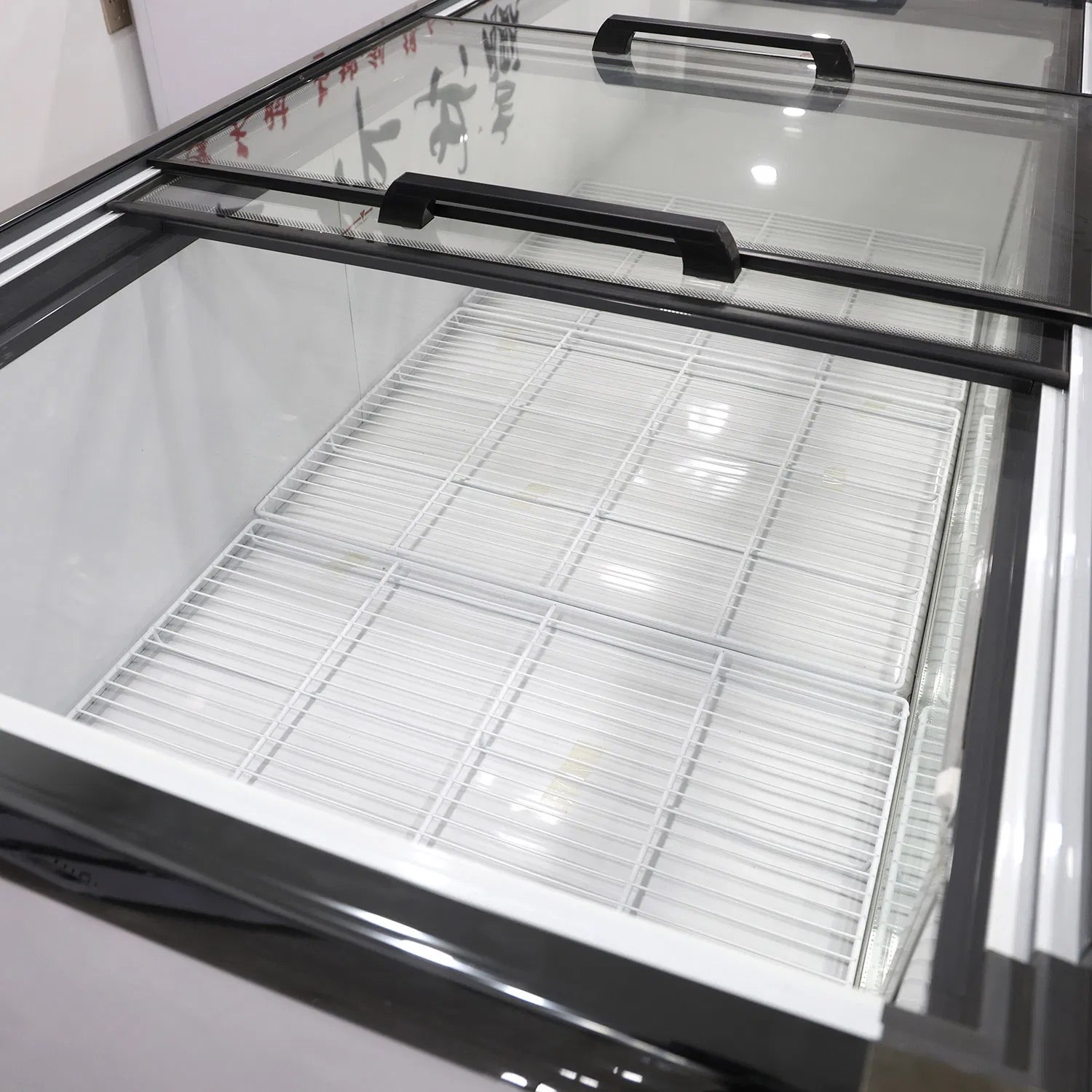 540L Deep Island Freezer Supermarket Sliding Glass Door Freezer 320W