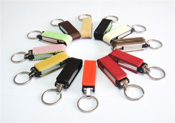 La fuente vende al por mayor memorias USB de cuero AT-030S del usb