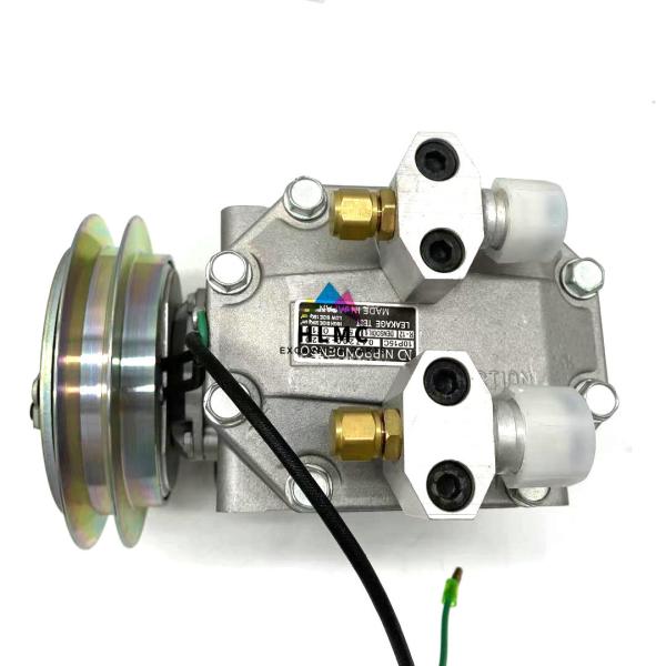 047200-7020 Excavator Compressor  E200B Air Conditional Compressor Pump
