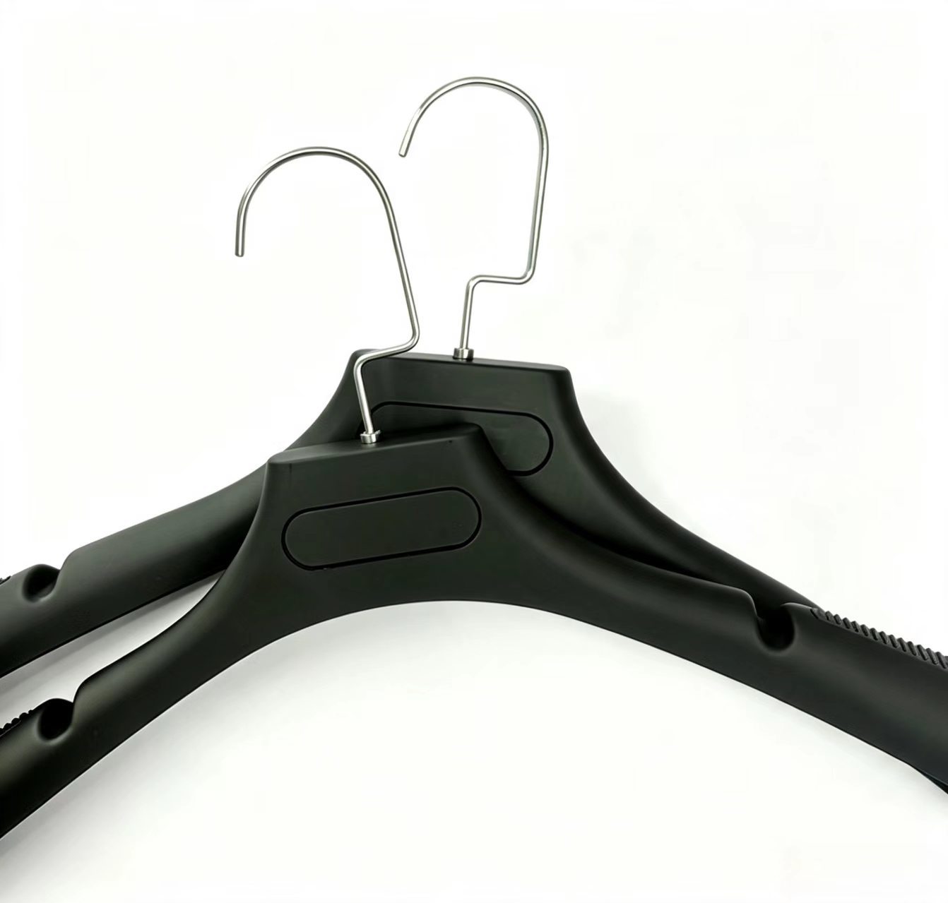 Matte black non-slip ABS material suit hanger for coats and suits with chrome flat hooks