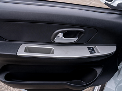 DFSK EV Electric Trucks  RuiChi EC31 243.67 Cu.Ft. Small Cargo Box Truck 60kw Motor