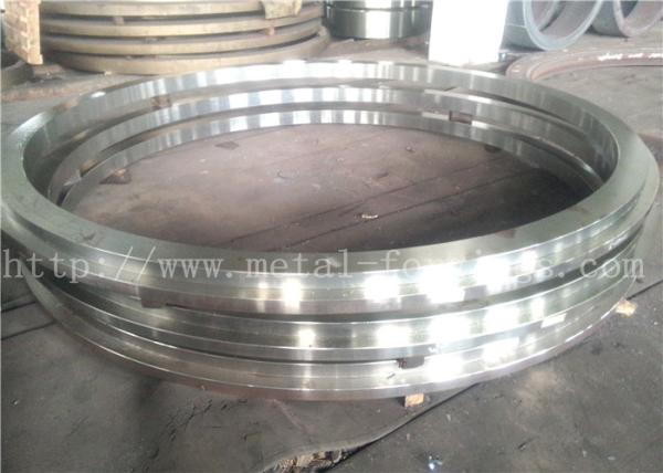 O aço carbono máximo do OD 5000mm A350 LF3 LF6 forjou o tratamento térmico feito à máquina áspero dos anéis Q+T