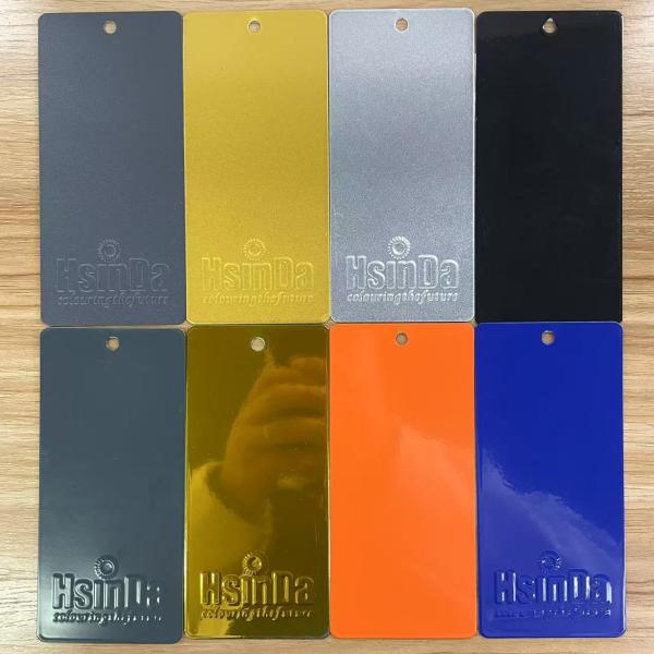 Revestimiento protector en polvo para hardware y componentes metálicos con una mayor durabilidad y resistencia a las intemperie