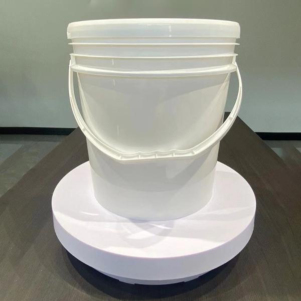 Personalized Round Plastic Paint Bucket with Snap On Lids