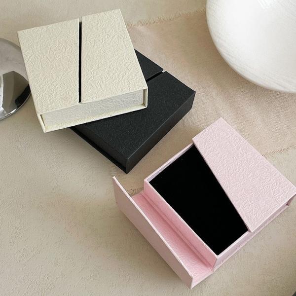 Custom Jewelry Box Gift BoxFor Storing Necklaces Bracelets Rings Earrings And Hand Strung Jewelry