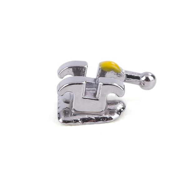 Alignements Malocclusions Braces orthopédiques Roth MBT Braces métalliques et céramiques