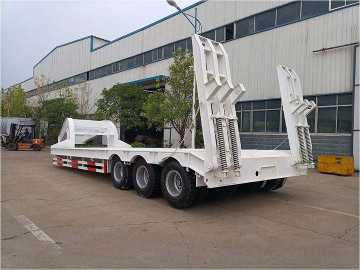 3-осный 40-тонный сверхмощный низкорамный прицеп Lowboy