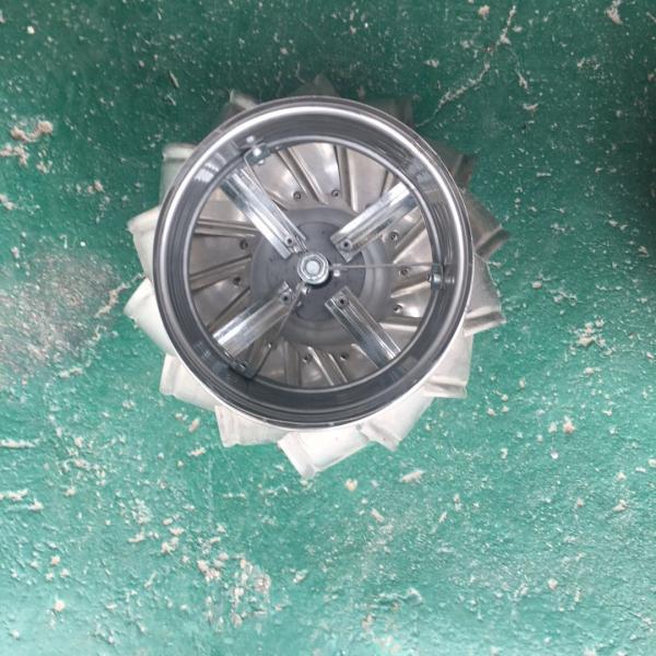 the popular size LC-BEST 300mm (12) wind driven Roof turbine ventilators for famliy with SGS certificate