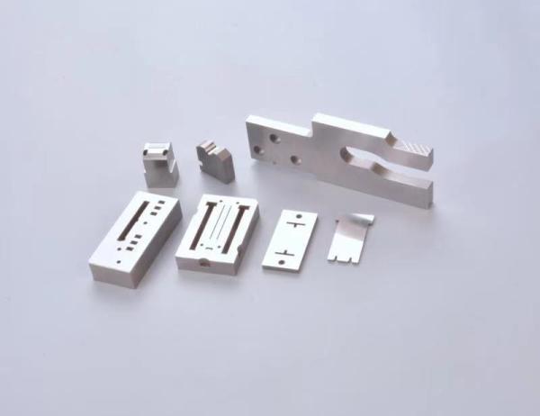 Stainless Steel Precision Auto Parts CNC Machining 6-8 Micro Mirror Polished Finish
