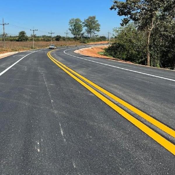 Hydrocarbon Resin Based Thermoplastic Road Marking Paint for Durable Road Safety Markings with Quick Drying ≤3 min