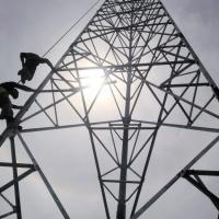 Internet 5G de telecomunicaciones de soporte autónomo Antenna de acero angular de 3 patas