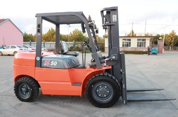 3.0-3.5 ton Diesel Forklift Truck with Japan ISUZU Engine and Euro5/EPA Certification