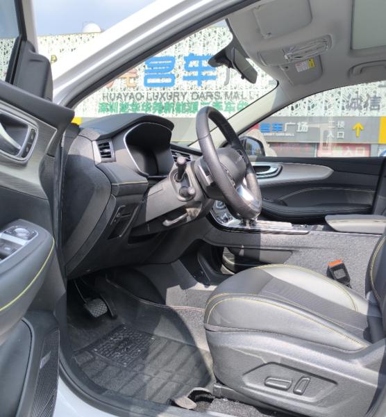2708MM Wheelbase Roewe eRx5 plus 's Best Plug-in Hybrid SUV with 169PS Maximum Power