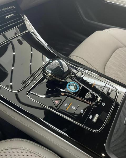 BYD Han EV 4-door 5-seater pure electric 2025 EV 701KM Premium Edition