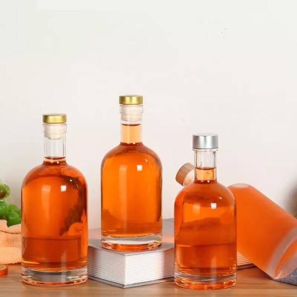Directly Sell Customize Sealing Type Clear Empty Liquor Bottles for Brandy Whiskey Rum Gin