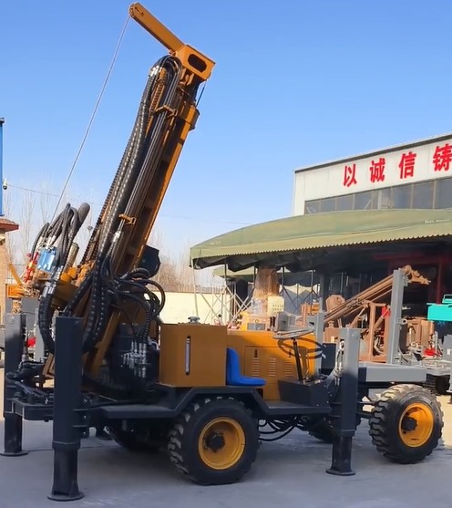 Africa ST260 Tire Type Drill Rig With Mud Pump / Air Compressor