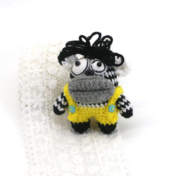 Needle Hook Knitting Doll Key Chain Big Lips Colored Handmade 8cm Size ODM
