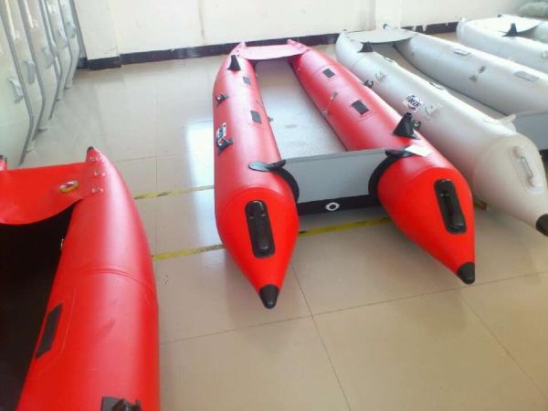 Summer Comfortable Inflatable Sea Kayak , 0.9mm PVC Inflatable Fishing Boats