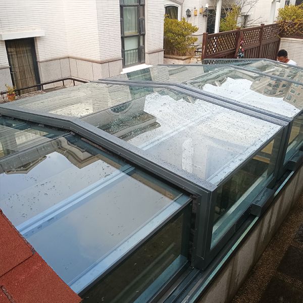 Customized Modern Design Retractable Glass Sunroom Enclosure Prefabricated Wall-Mounted Exterior Foldable House Hotels Parks