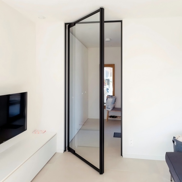 Ultra Narrow Frame Edge Interior Aluminium Pivot Doors 8mm Single Glass