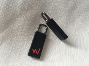 Éco-friendly Copper Mental Rubber Zipper Puller OEM / ODM Valué