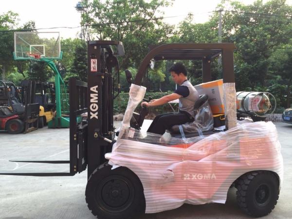 1600x180x80mm 5 Ton Forklift Mitsubishi S4S Engine 3000mm Lifting Height