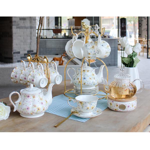 Подарите своим гостям в стиле этот турецкий чайный набор включает керамические чашки и тарелку